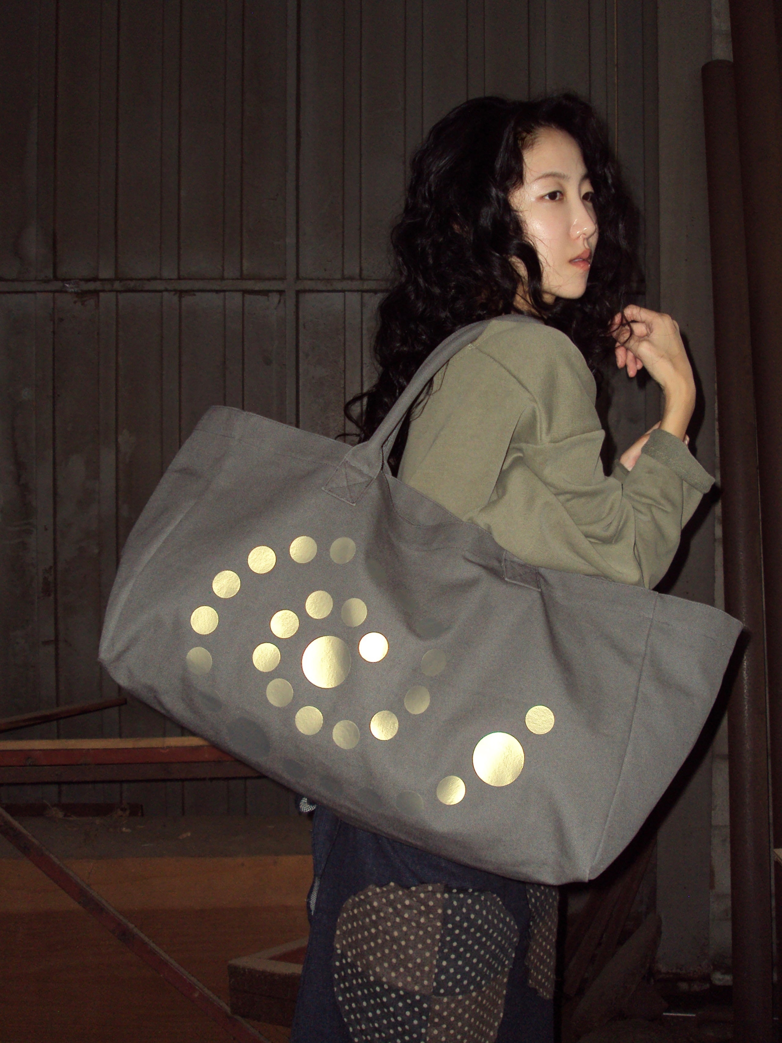 Tangling Bag (Charcoal + Gold)